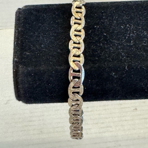 925 Sterling Silver Curb Cuban Bracelet - Picture 5 of 16